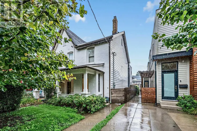 Semi-Detached/Link at 16 FENNINGS STREET, Toronto