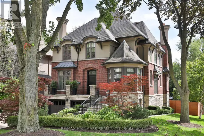 Detached at 11 FOREST RIDGE DRIVE, Toronto