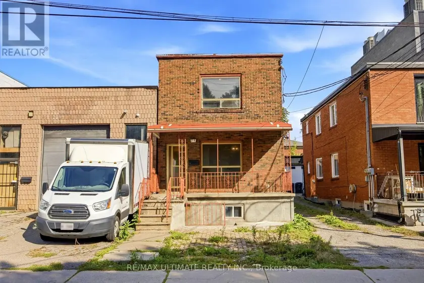 Detached at 26 GEARY AVENUE, Toronto