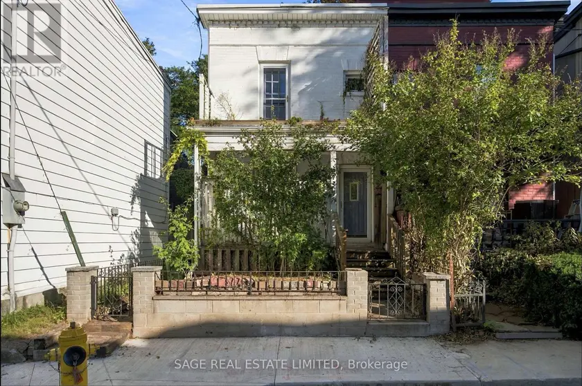 Semi-Detached/Link at 16 SACKVILLE PLACE, Toronto