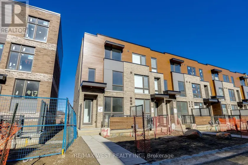 Townhouse at 122 GREEN GARDENS BOULEVARD, Toronto