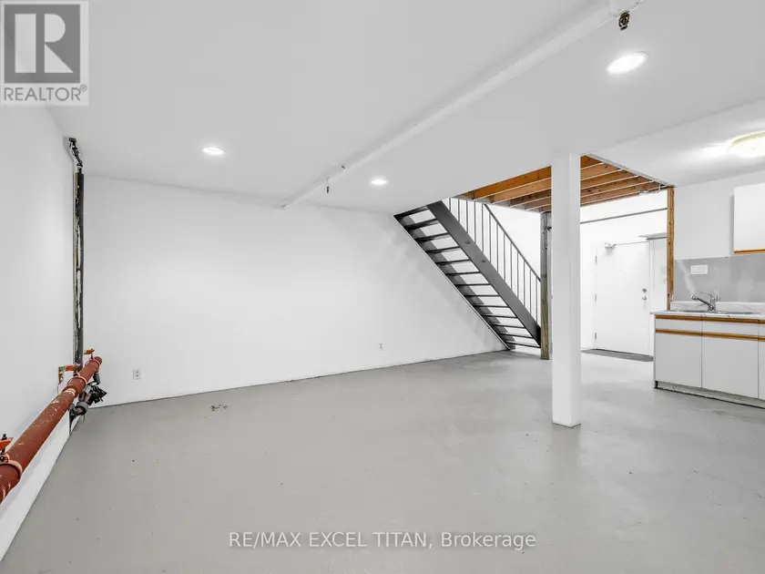 Apartment at 202 - 227 STERLING ROAD E, Toronto