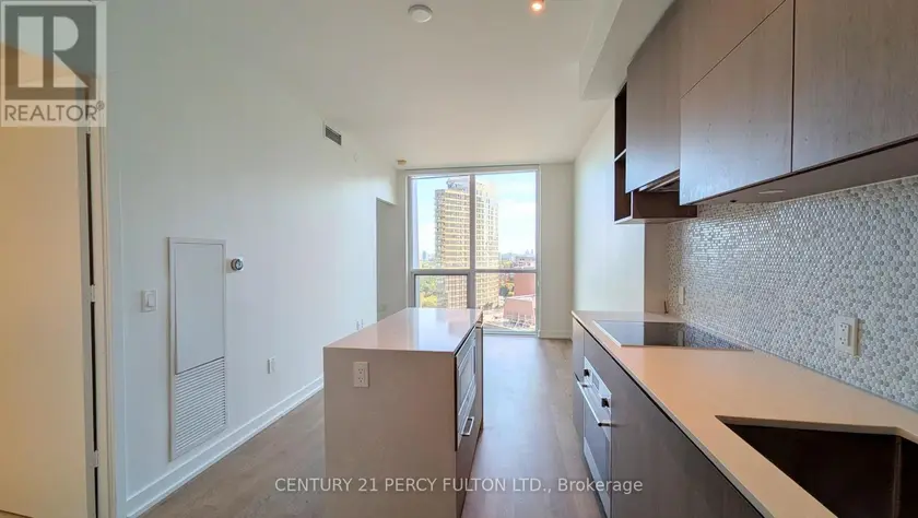 Apartment at 1610 - 1 YORKVILLE AVENUE, Toronto