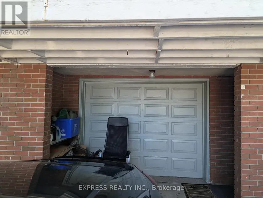 Semi-Detached/Link at BSMT - 105 FAYE DRIVE, Toronto