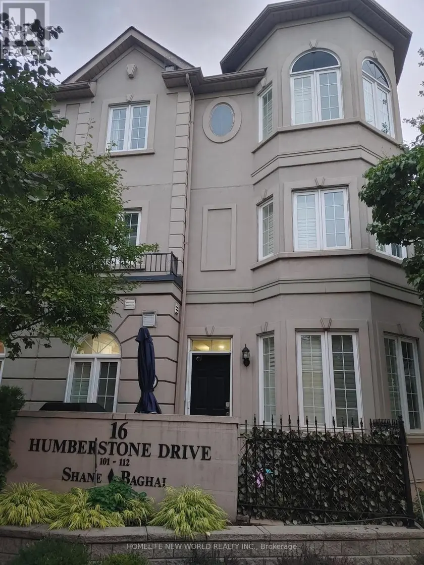 Townhouse at 102 - 16 HUMBERSTONE DRIVE, Toronto