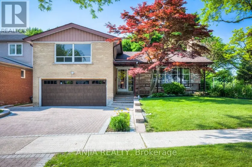 Detached at 17 EALING DRIVE, Toronto