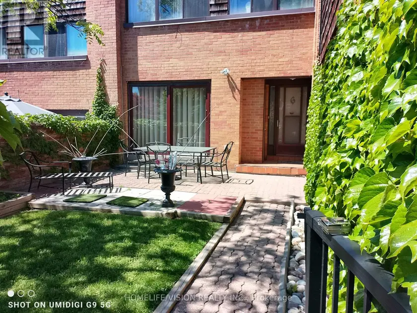 Townhouse at 6 LAURIE SHEPWAY, Toronto