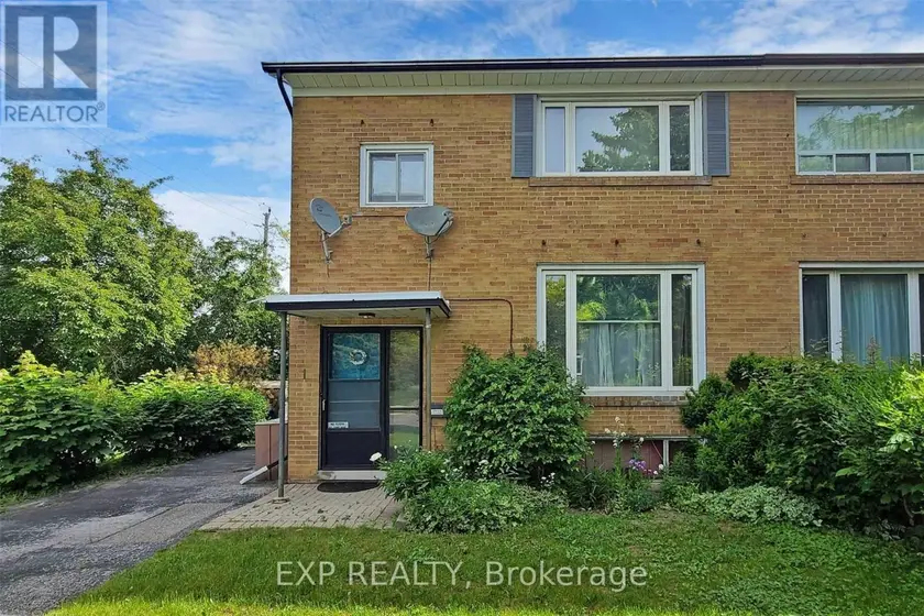 Semi-Detached/Link at 1 GUYTOI COURT, Toronto