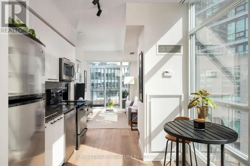 Apartment at 804 - 15 BRUYERES MEWS, Toronto