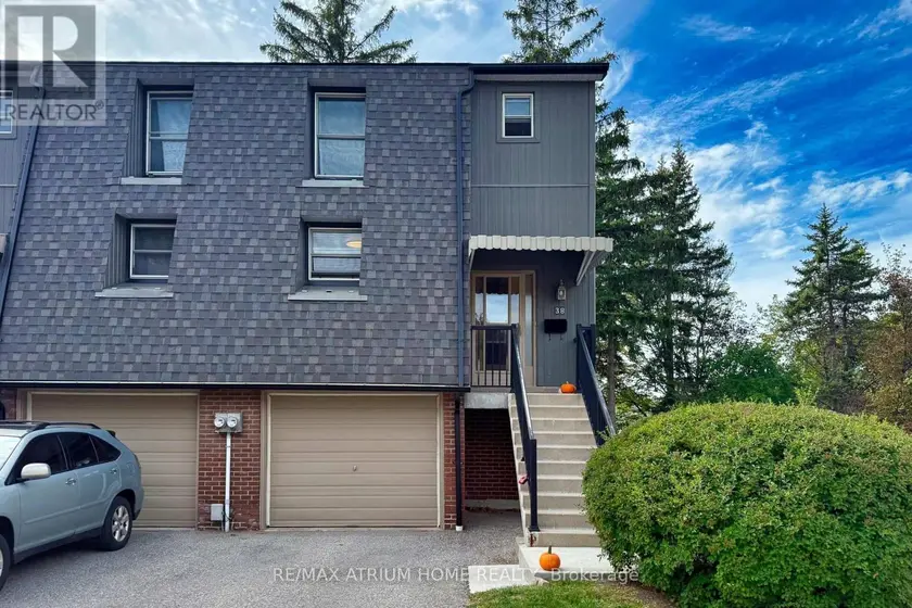 Townhouse at 38 PURPLE SAGEWAY, Toronto