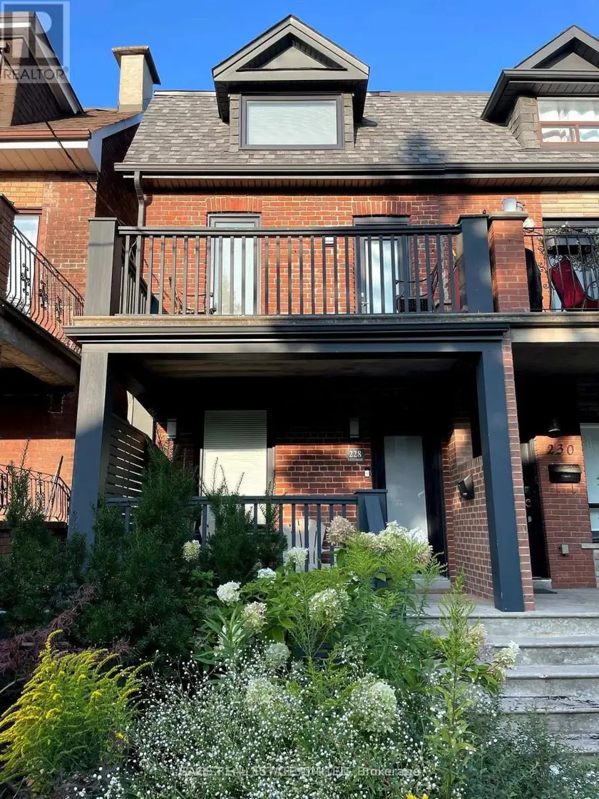 Semi-Detached/Link at LOWER - 228 MONTOSE AVENUE, Toronto