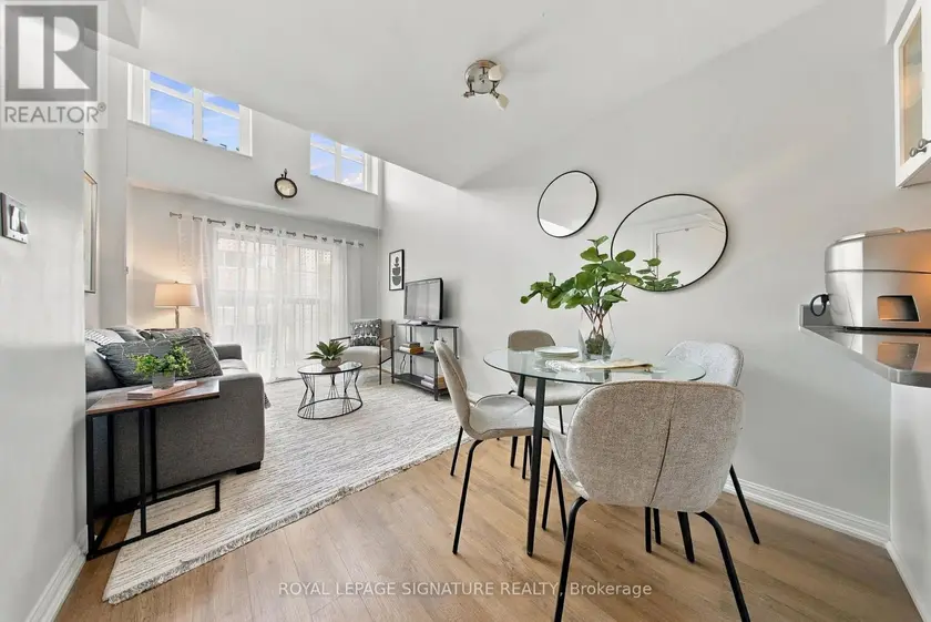 Apartment at 207 - 119 MERTON STREET, Toronto