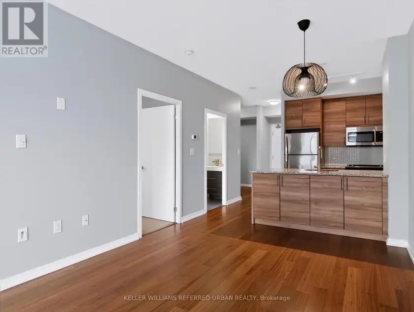 Apartment at 205 - 70 FOREST MANOR ROAD, Toronto