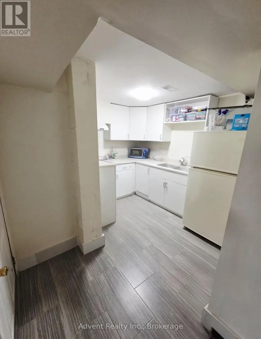 Detached at 800 DAVENPORT ROAD