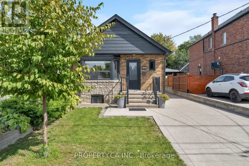 Detached at 573 NORTHCLIFFE BOULEVARD, Toronto