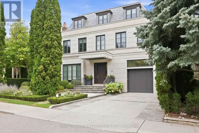 Detached at 221 DUNVEGAN ROAD, Toronto