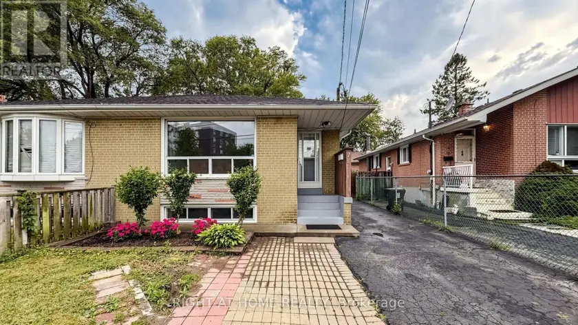 Semi-Detached/Link at 76 FENSIDE DRIVE, Toronto