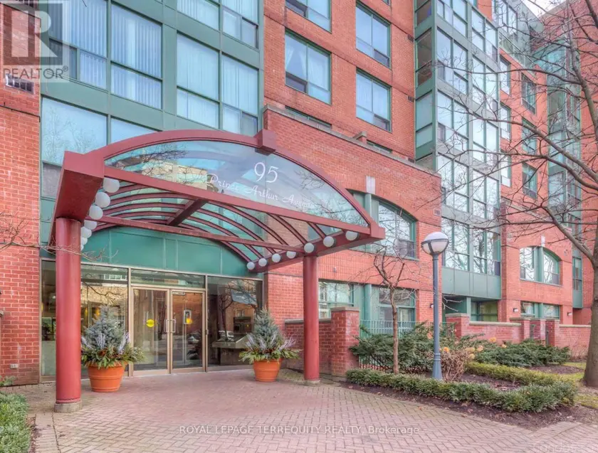 Apartment at 524 - 95 PRINCE ARTHUR AVENUE, Toronto