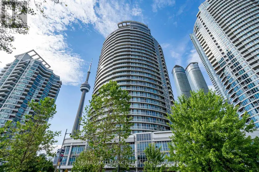 Apartment at 402 - 218 QUEENS QUAY W, Toronto