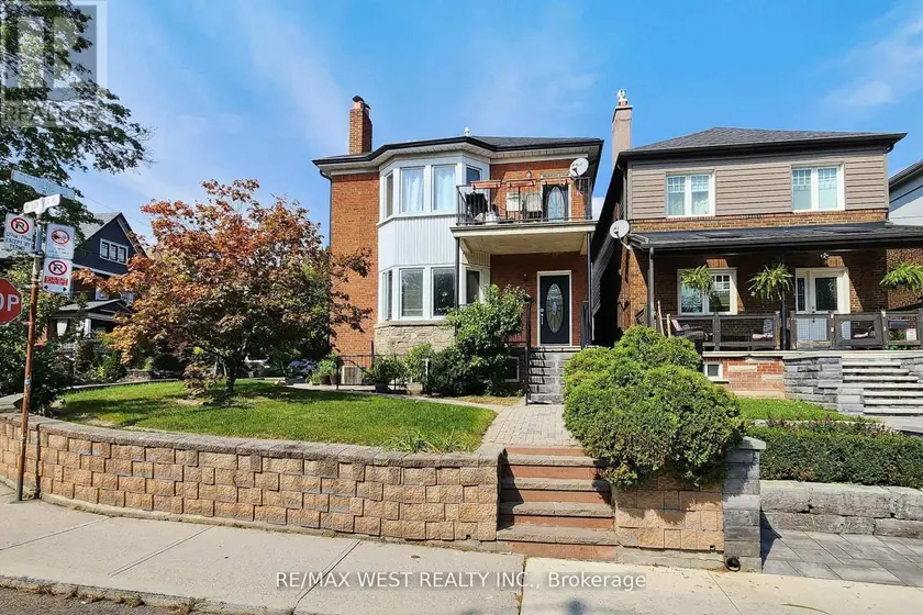 Detached at 52 HEYDON PARK ROAD, Toronto