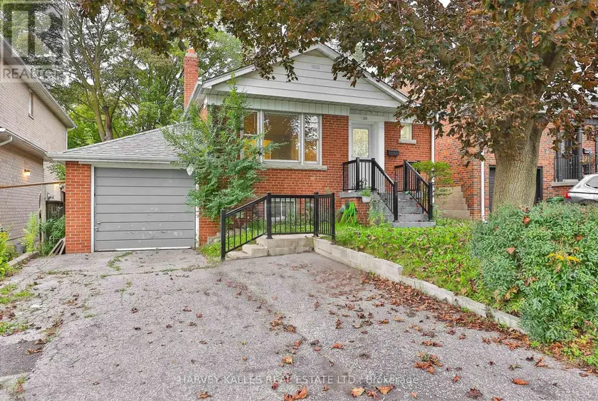 Detached at MAIN - 128 BOGERT AVENUE, Toronto