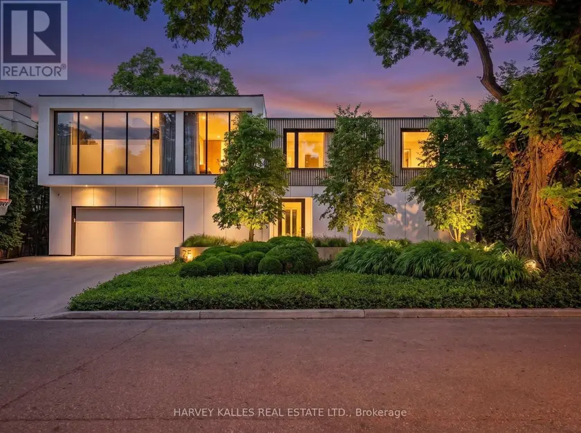 Detached at 75 ARDWOLD GATE, Toronto