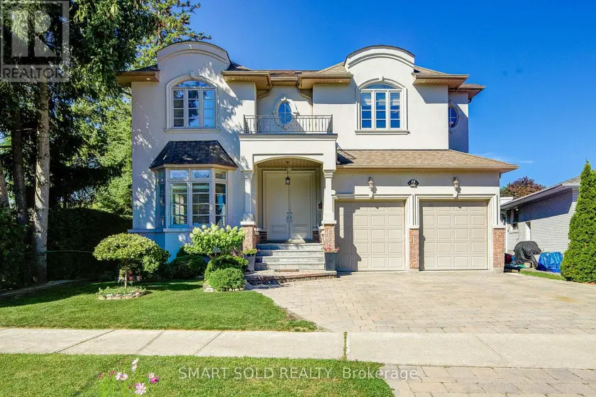 Detached at 6 BRILL CRESCENT, Toronto