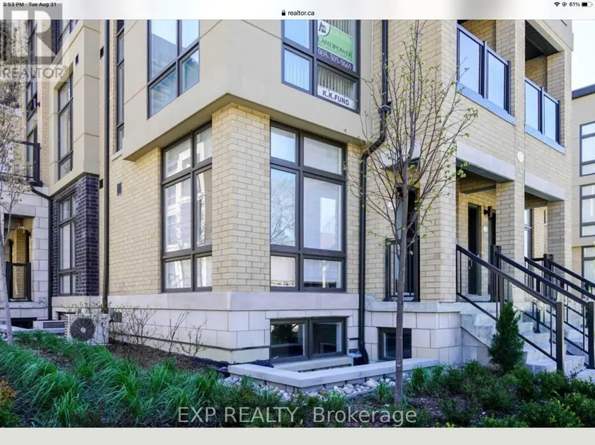 Townhouse at 39 - 15 ELDORA AVENUE, Toronto