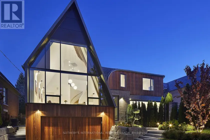 Detached at 108 STRATFORD CRESCENT, Toronto