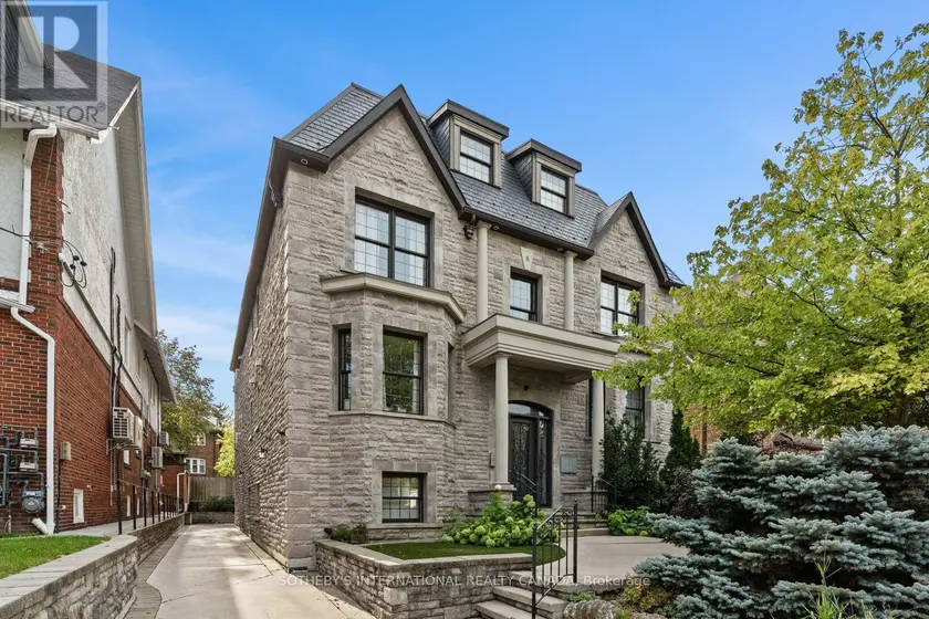 Townhouse at 1 - 8 HIGHBOURNE ROAD, Toronto