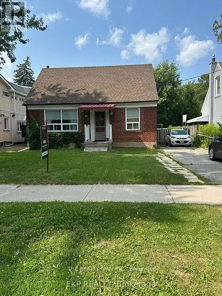 Detached at 12 PLEASANT AVENUE, Toronto