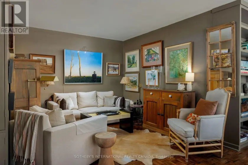 Apartment at 1001 - 575 AVENUE ROAD, Toronto