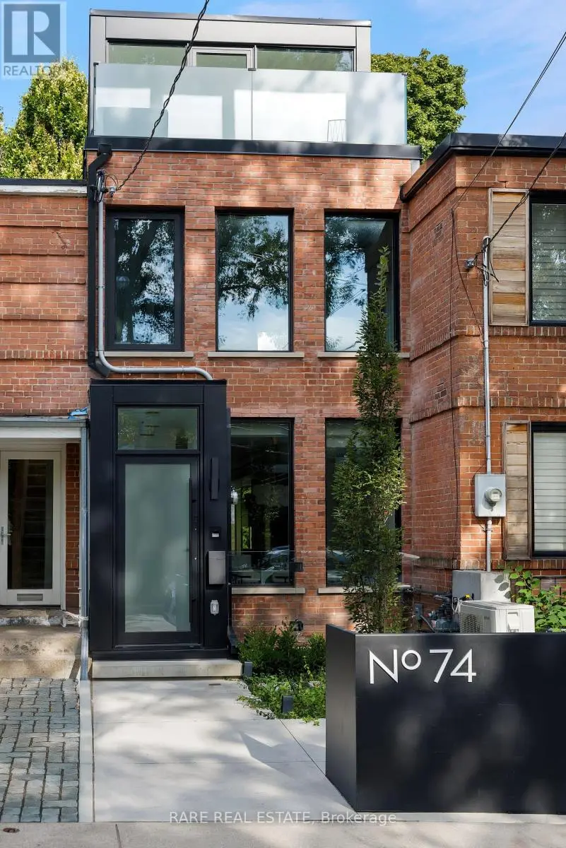 Townhouse at 74 SUMMERHILL GARDENS, Toronto