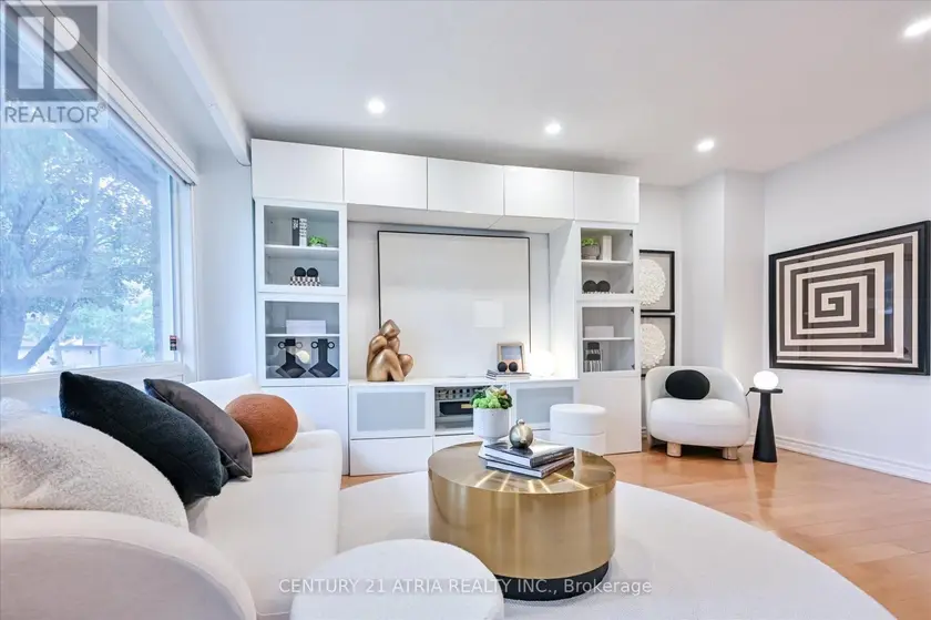 Townhouse at 19 ASPENWOOD DRIVE, Toronto