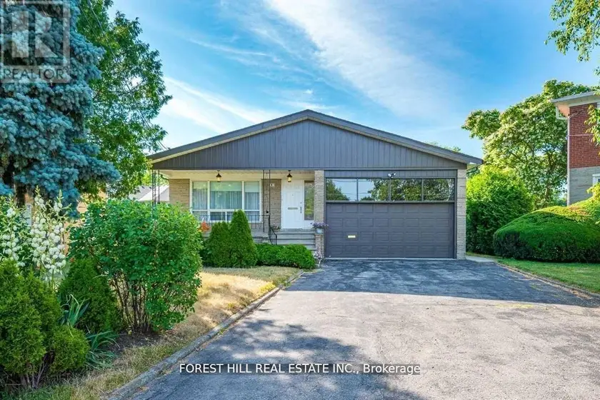 Detached at 3 TOKAY COURT, Toronto