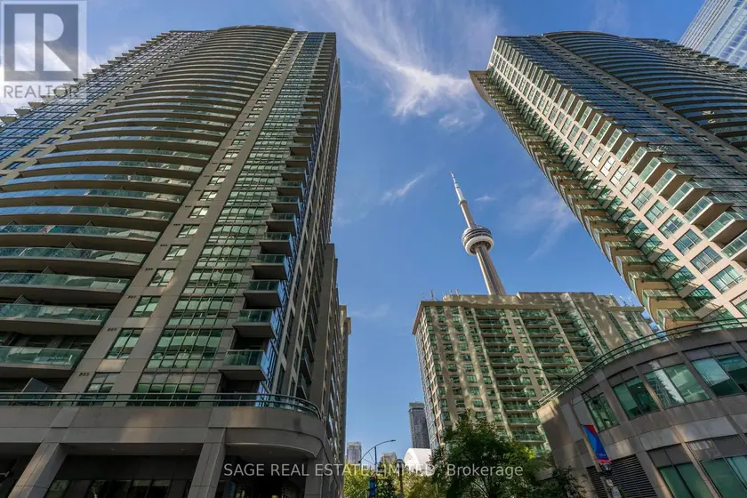 Apartment at 1605 - 19 GRAND TRUNK CRESCENT, Toronto