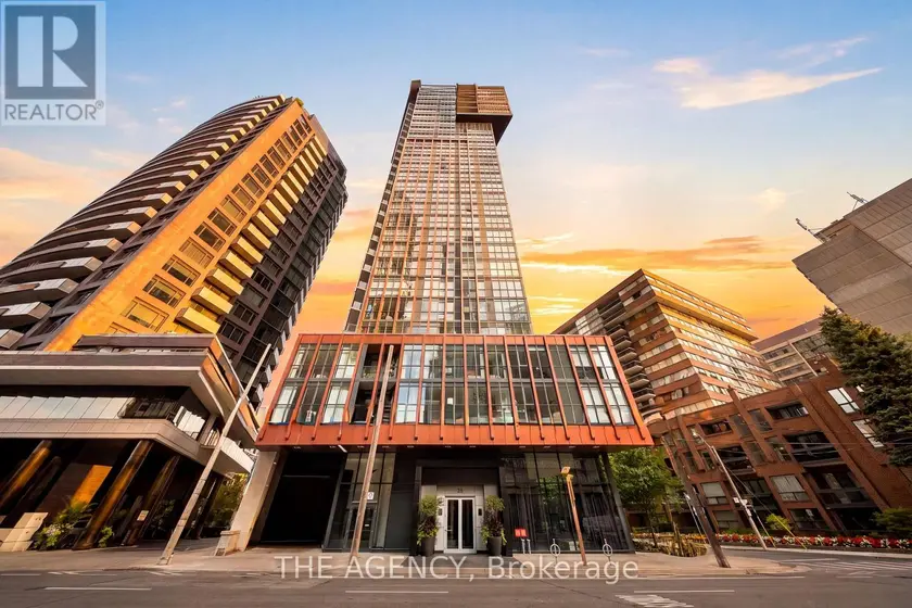 Apartment at 401 - 32 DAVENPORT ROAD, Toronto