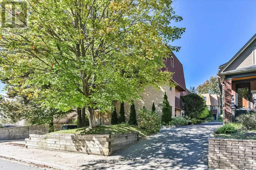 Townhouse at 7 - 250 ERSKINE AVENUE, Toronto