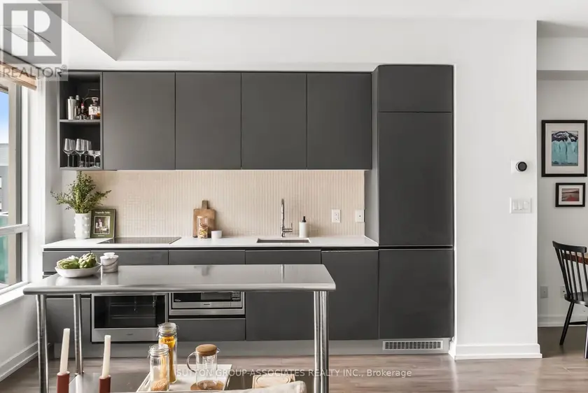 Apartment at 502 - 377 MADISON AVENUE, Toronto
