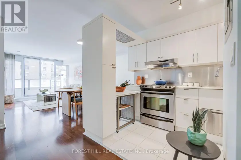 Apartment at 917 - 111 ELIZABETH STREET, Toronto