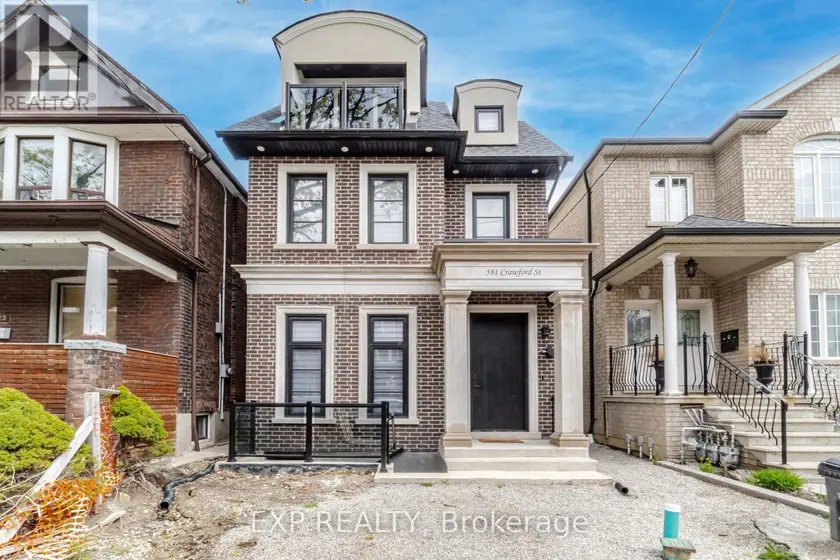 Detached at BASMT - 581 CRAWFORD STREET, Toronto
