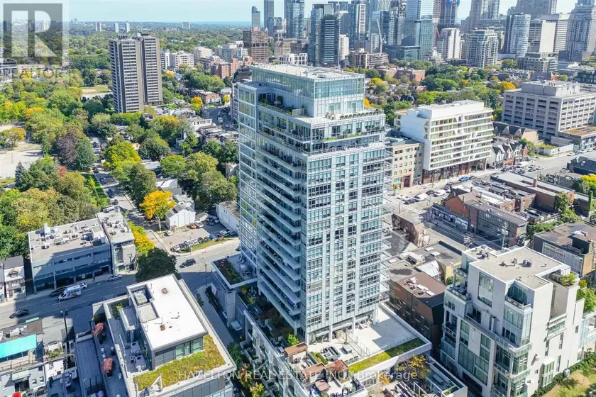 Apartment at 206 - 170 AVENUE ROAD, Toronto