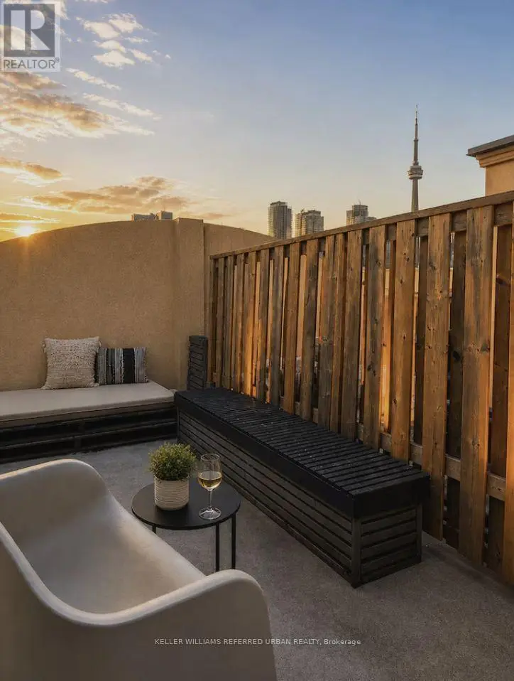 Townhouse at 16 - 68 CARR STREET, Toronto
