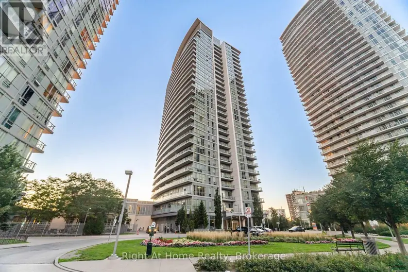 Apartment at 111 - 66 FOREST MANOR ROAD, Toronto