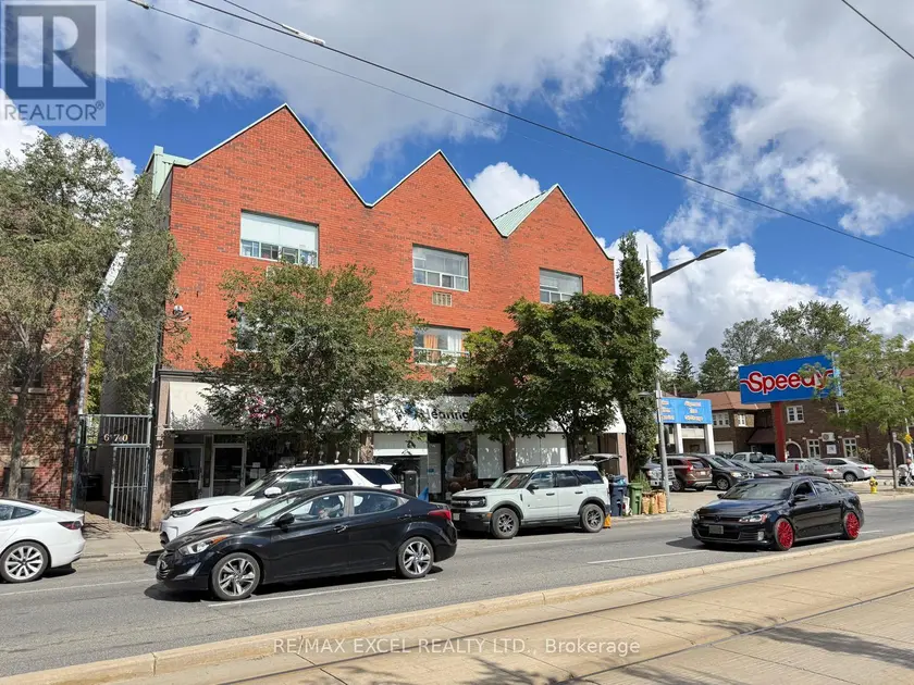 Multiplex at 304 - 666 ST CLAIR AVENUE, Toronto