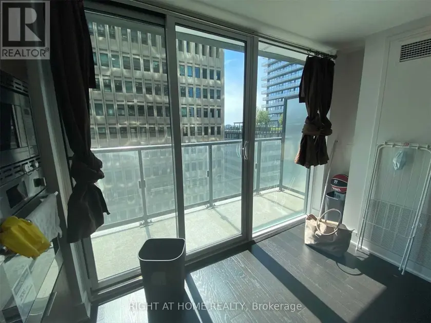 Apartment at 1612 - 955 BAY STREET, Toronto