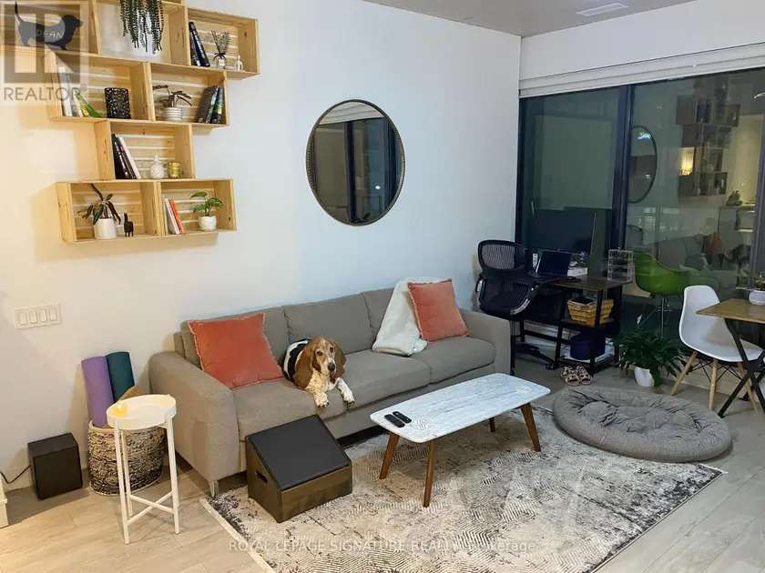Apartment at 201 - 185 ROEHAMPTON AVENUE, Toronto