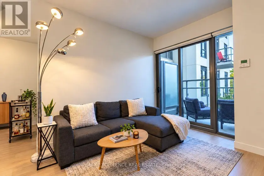 Apartment at 330 - 280 HOWLAND AVENUE, Toronto