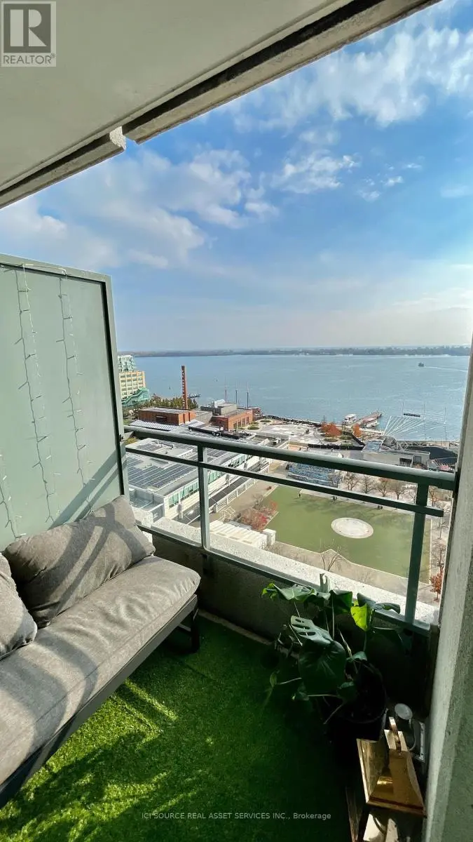 Apartment at 2019 - 230 QUEENS QUAY W, Toronto