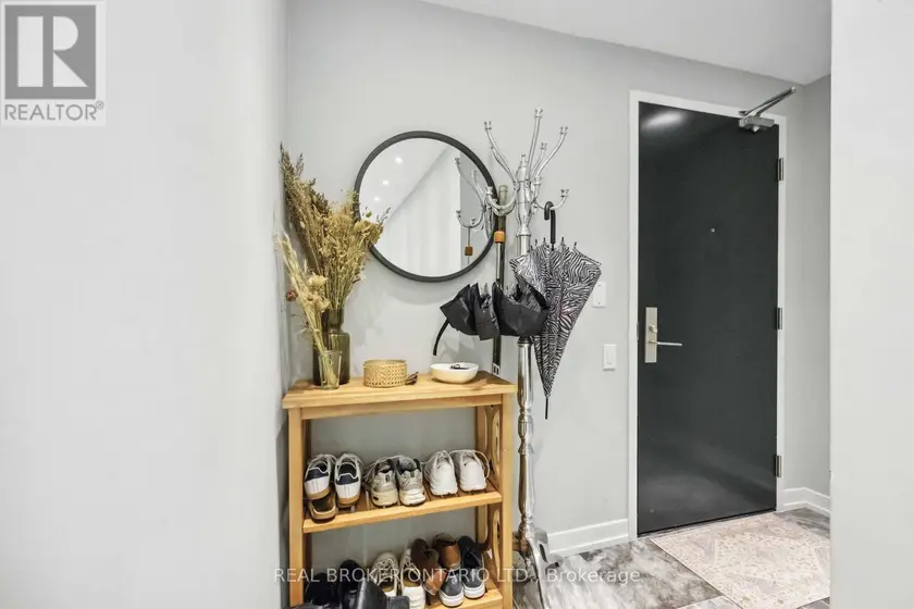 Apartment at 222 - 95 BATHURST STREET, Toronto